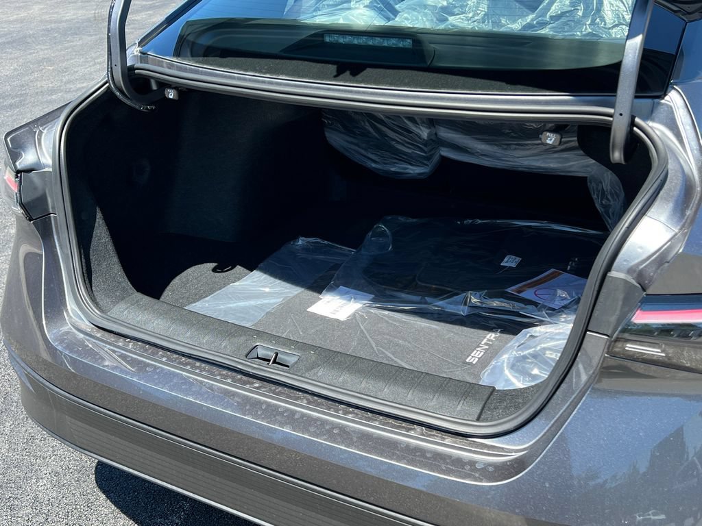 New 2026 Nissan Sentra SV w/ SV Convenience Package FWD image 16