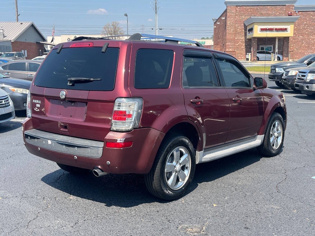 Used 2010 Mercury Mariner Premier FWD image 6