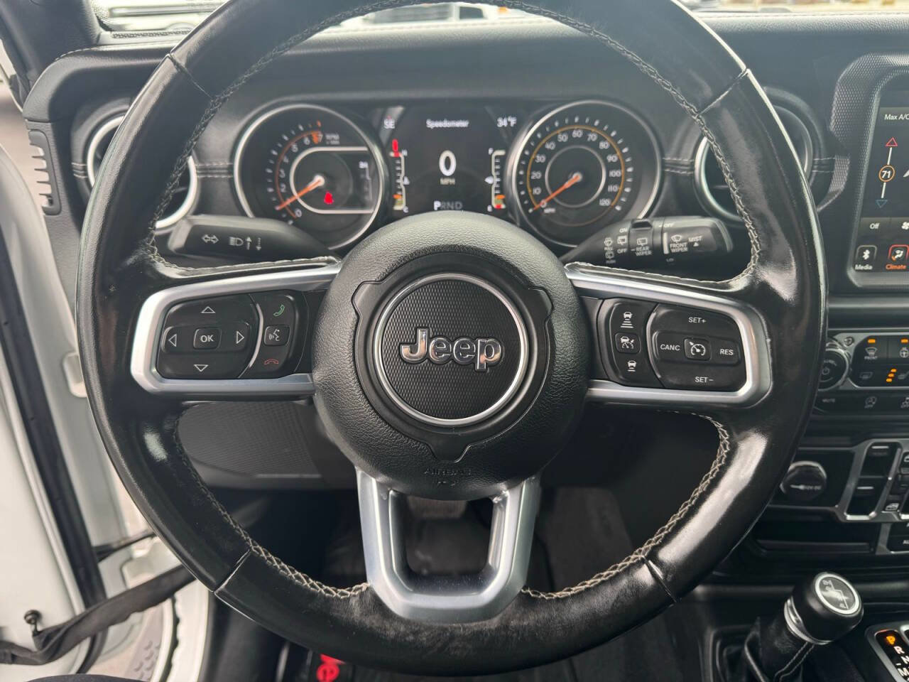 Used 2021 Jeep Wrangler Unlimited Sahara w/ Uconnect 4C Nav & Sound Group AWD/4WD image 16