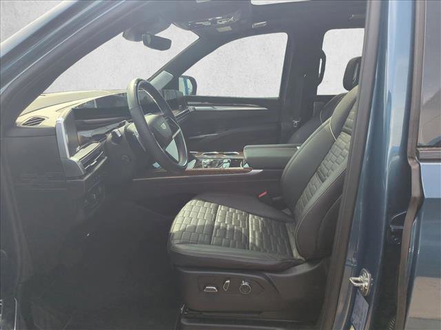 Certified 2025 Cadillac Escalade ESV Sport Platinum image 14