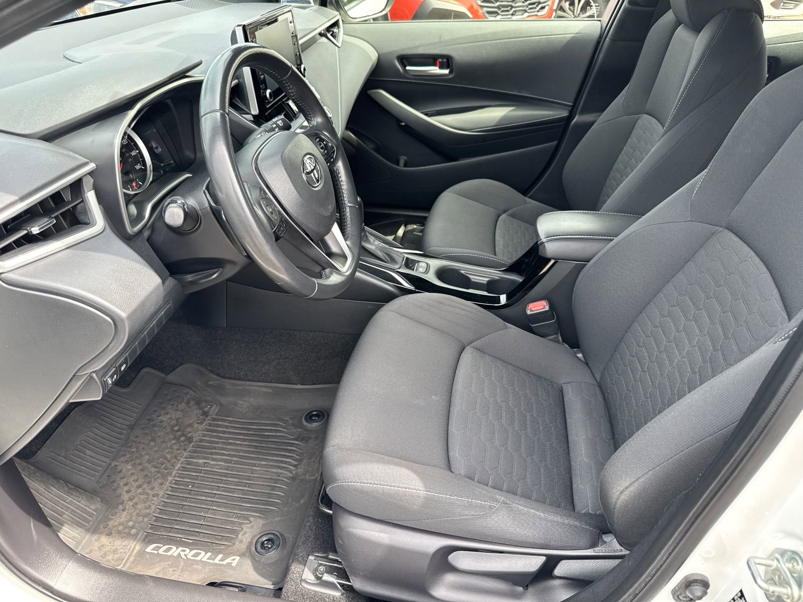Used 2022 Toyota Corolla SE image 14