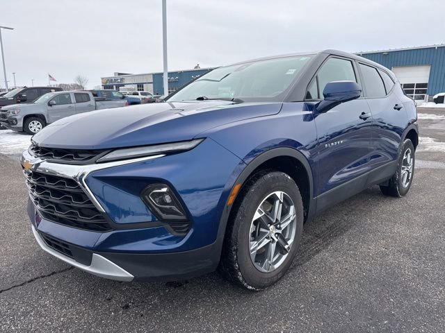 Used 2023 Chevrolet Blazer LT w/ Driver Confidence Package image 7