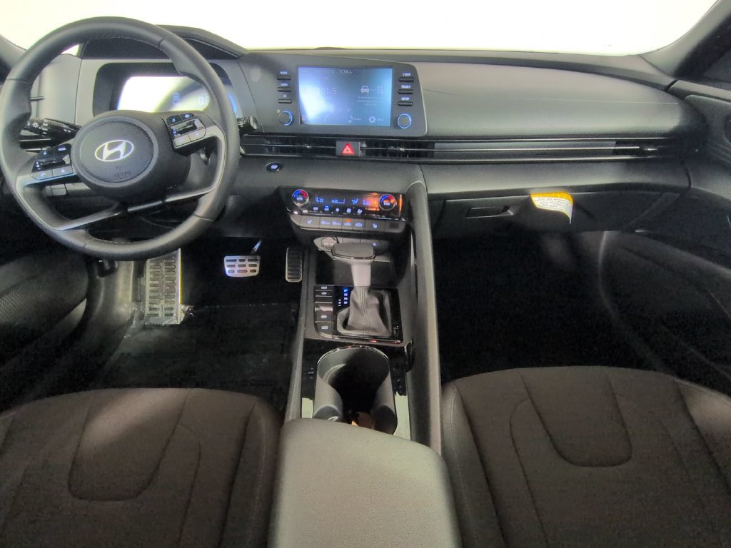 Used 2026 Hyundai Elantra SEL Sport Premium FWD image 21