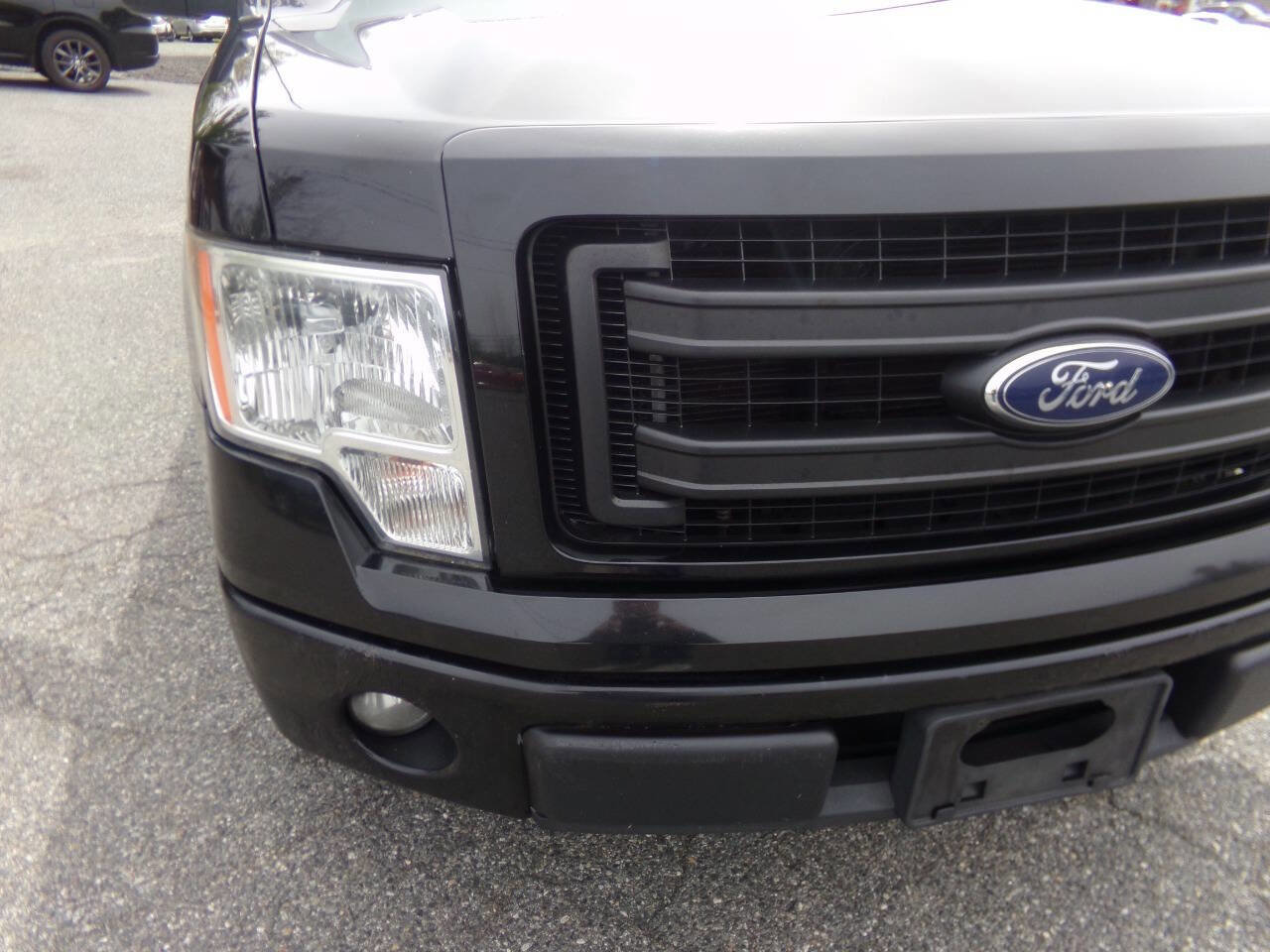 Used 2013 Ford F150 STX w/ Mid Equipment Group RWD image 4