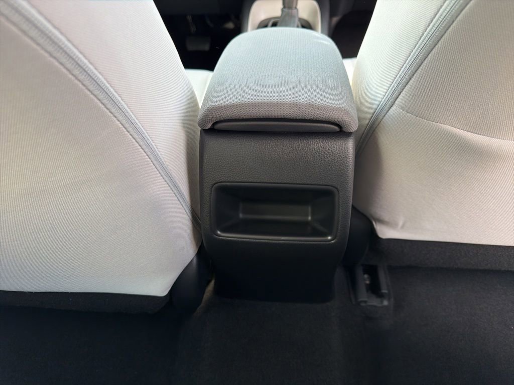 Used 2021 Toyota Corolla LE FWD image 21