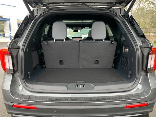 New 2026 Ford Explorer ST w/ Sun And Sound Package image 6