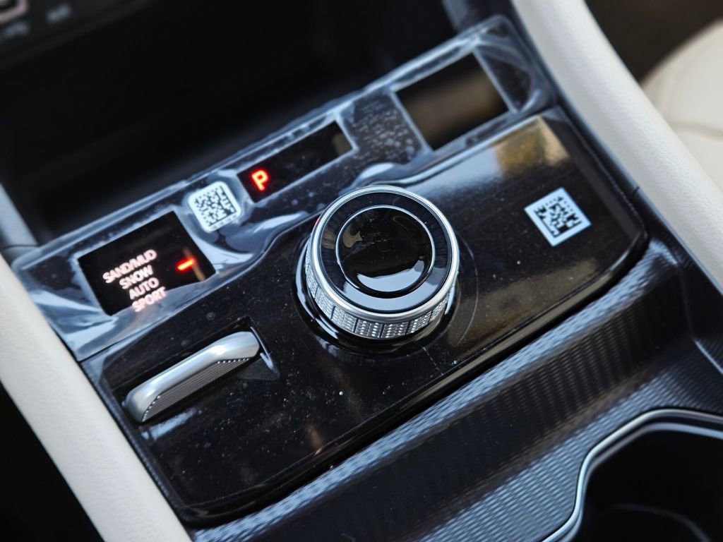 New 2025 Jeep Grand Cherokee Limited image 24