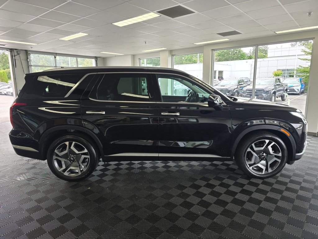 Used 2025 Hyundai Palisade SEL AWD/4WD image 2