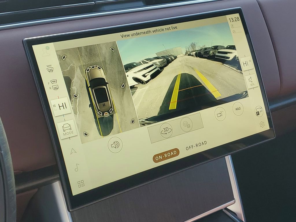 New 2026 Land Rover Range Rover SE image 18