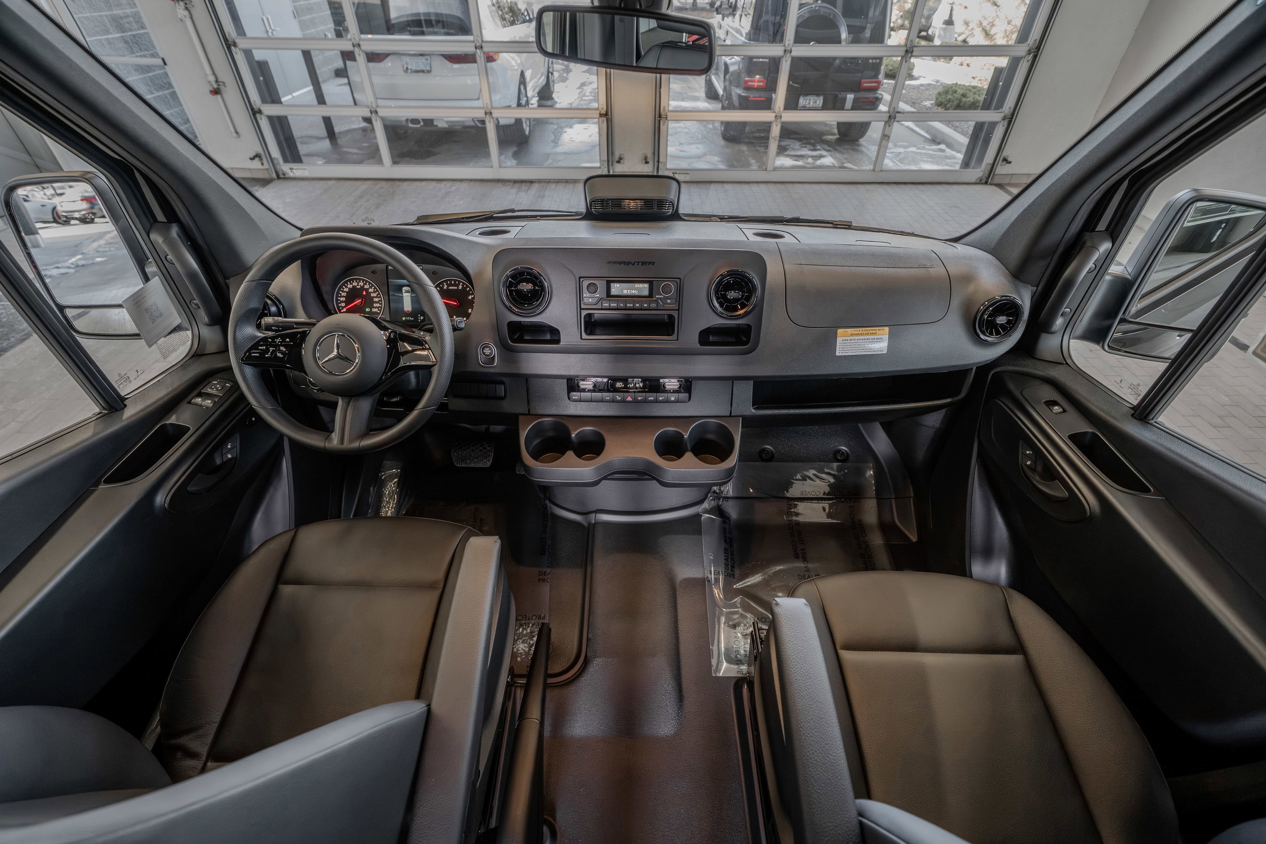 New 2025 Mercedes-Benz Sprinter 4500 image 8