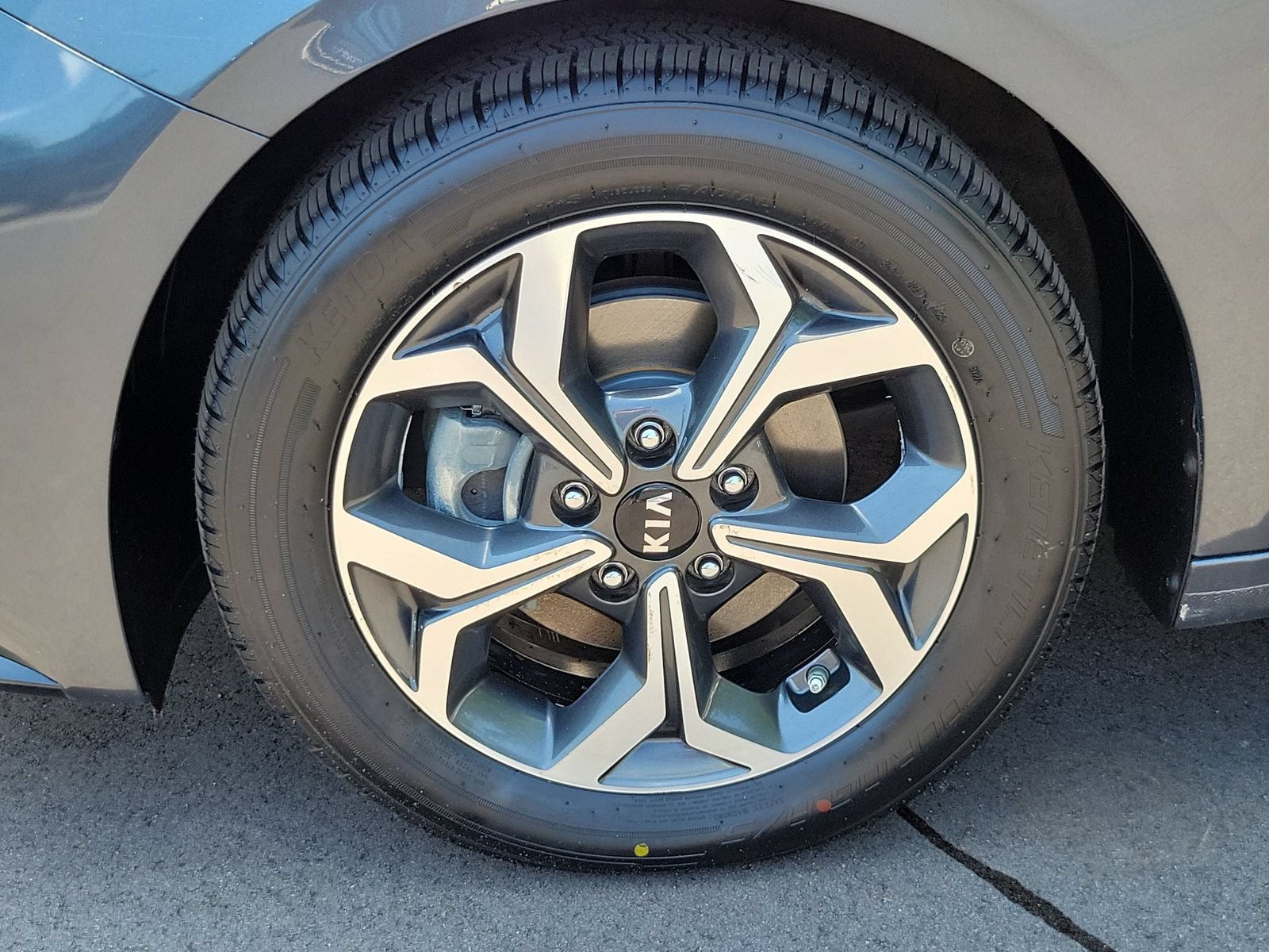 Used 2021 Kia Forte LXS FWD image 6