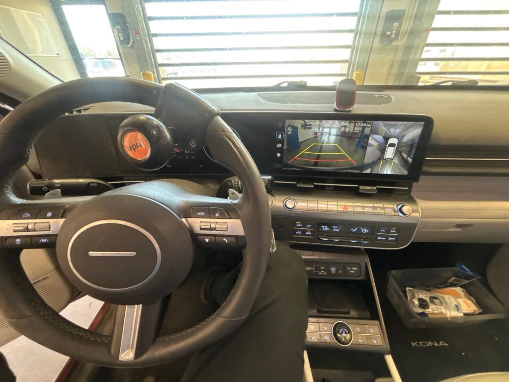 Used 2024 Hyundai Kona Limited AWD/4WD image 5