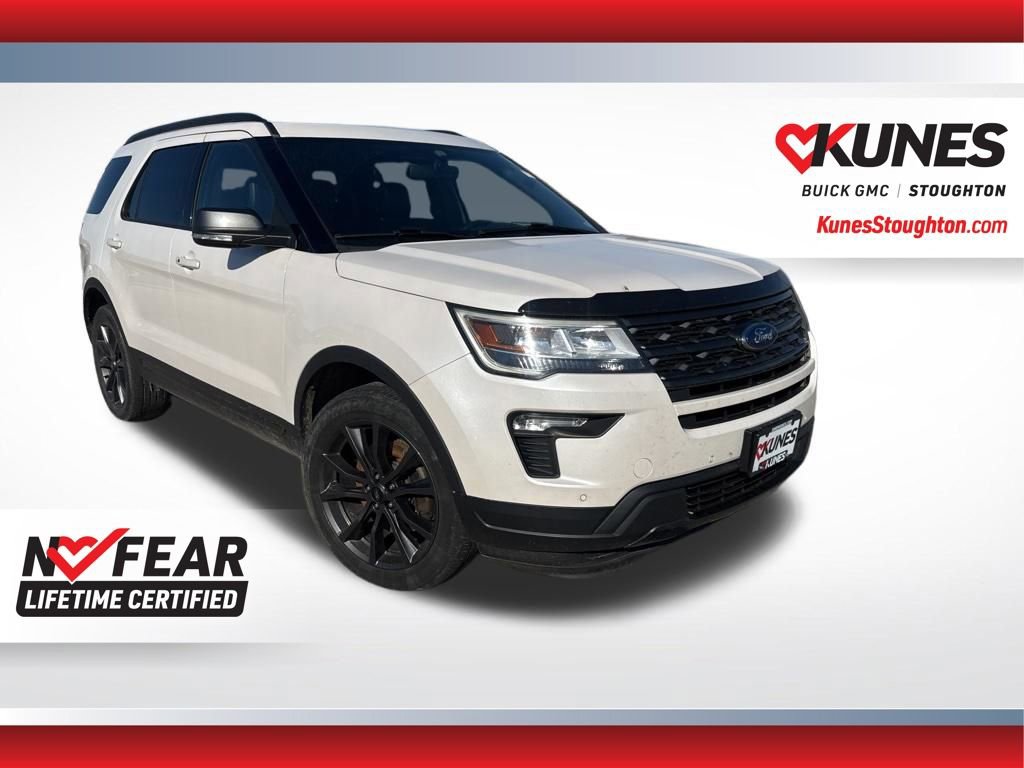 Used 2018 Ford Explorer XLT w/ XLT Appearance Package AWD/4WD image 4