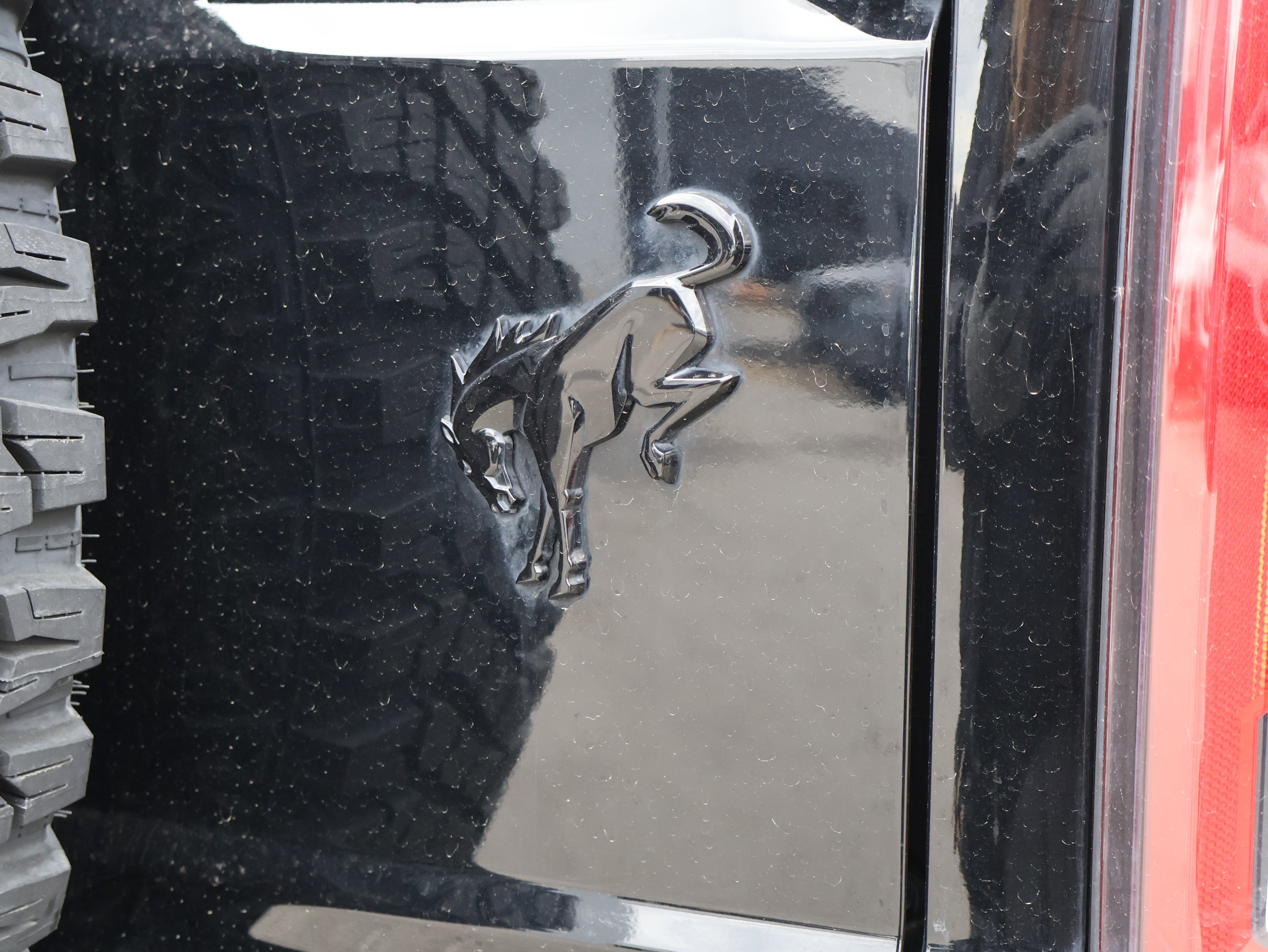 Used 2023 Ford Bronco Wildtrak image 17