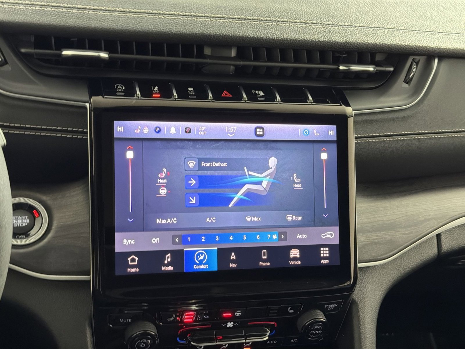 Used 2023 Jeep Grand Cherokee Limited image 21