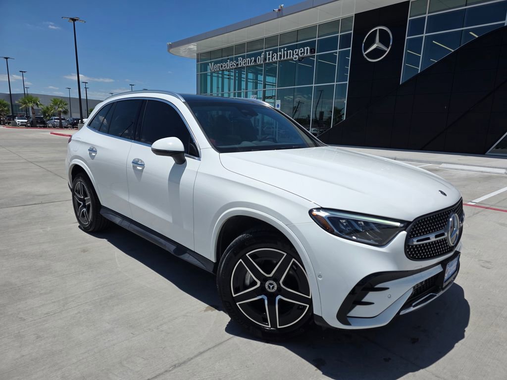 Used 2026 Mercedes-Benz GLC 300 image 1