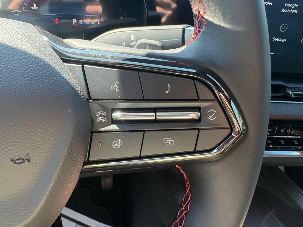 New 2026 Chevrolet Equinox RS w/ Safety and Technology Package AWD/4WD image 3