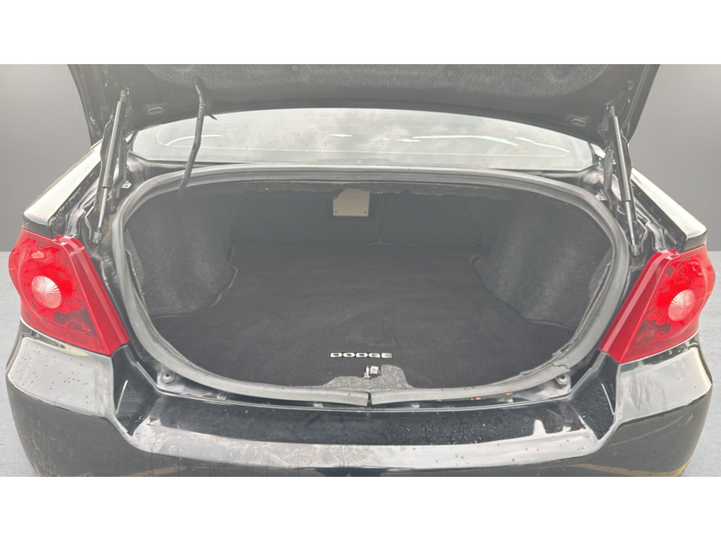 Used 2012 Dodge Avenger SXT FWD image 17