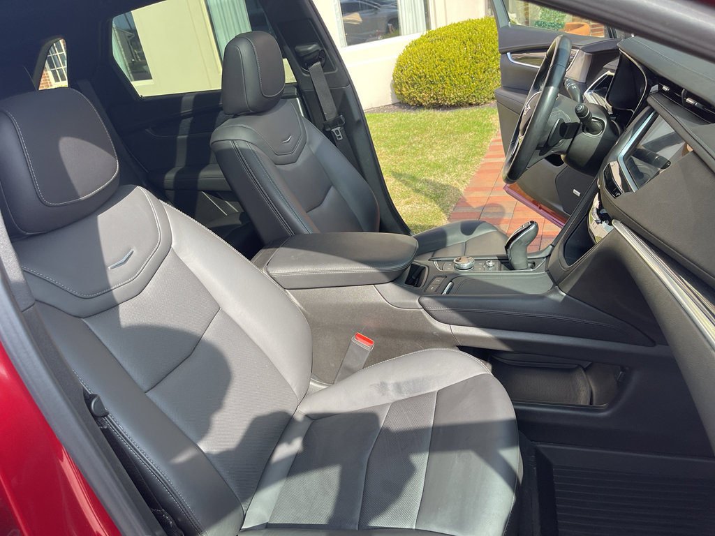 Used 2023 Cadillac XT5 Premium Luxury w/ Technology Package image 32