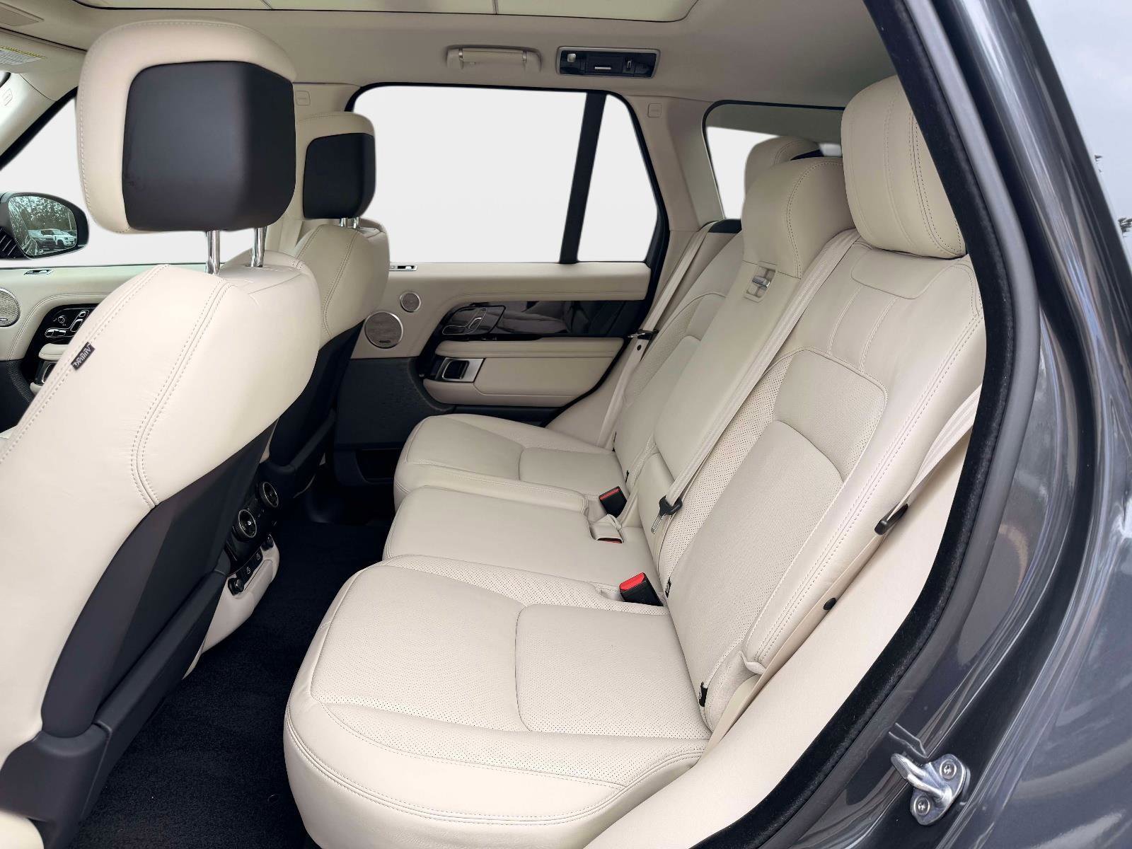 Used 2021 Land Rover Range Rover Westminster Edition image 18