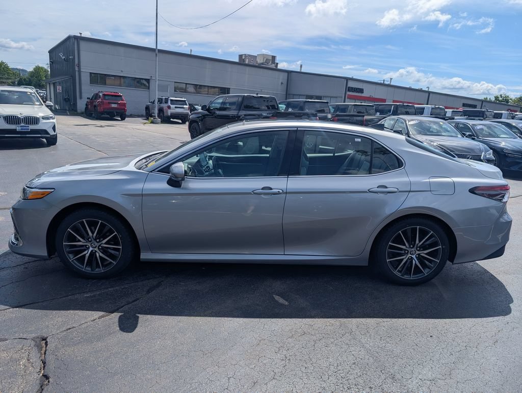 Used 2024 Toyota Camry XLE w/ Cold Weather Package AWD/4WD image 3