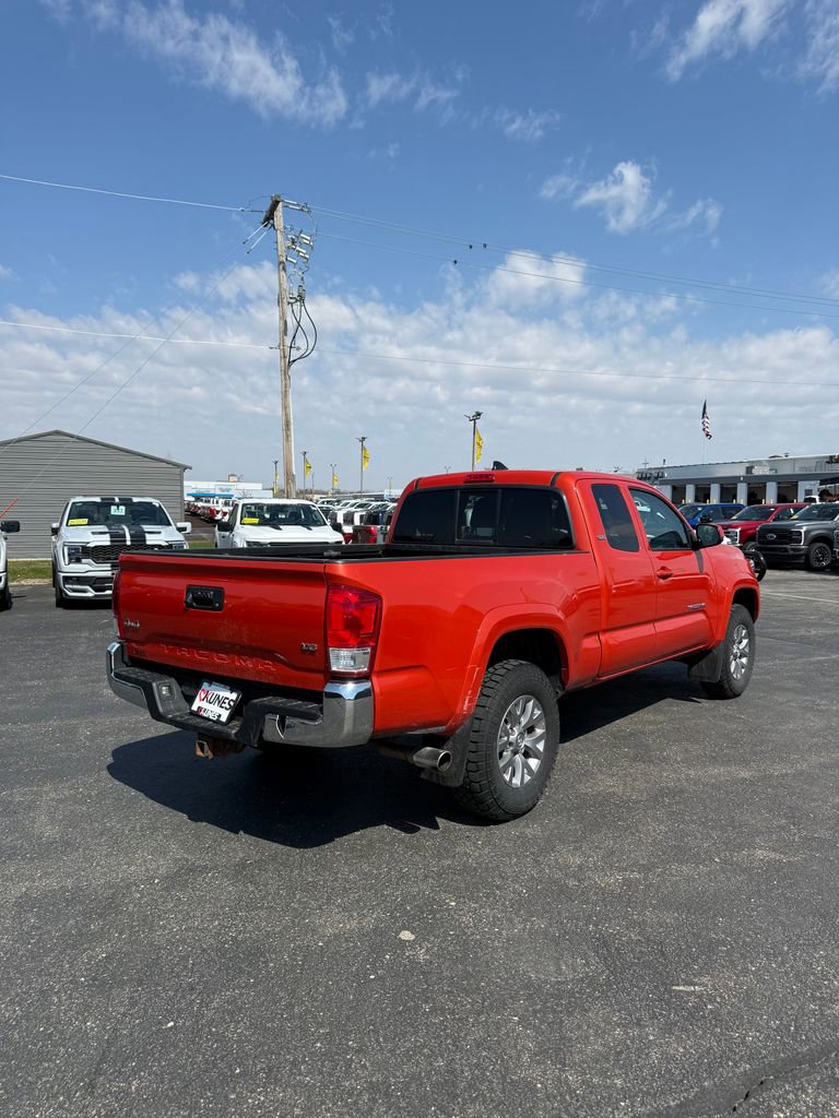 Used 2017 Toyota Tacoma SR5 w/ Tow Package image 4