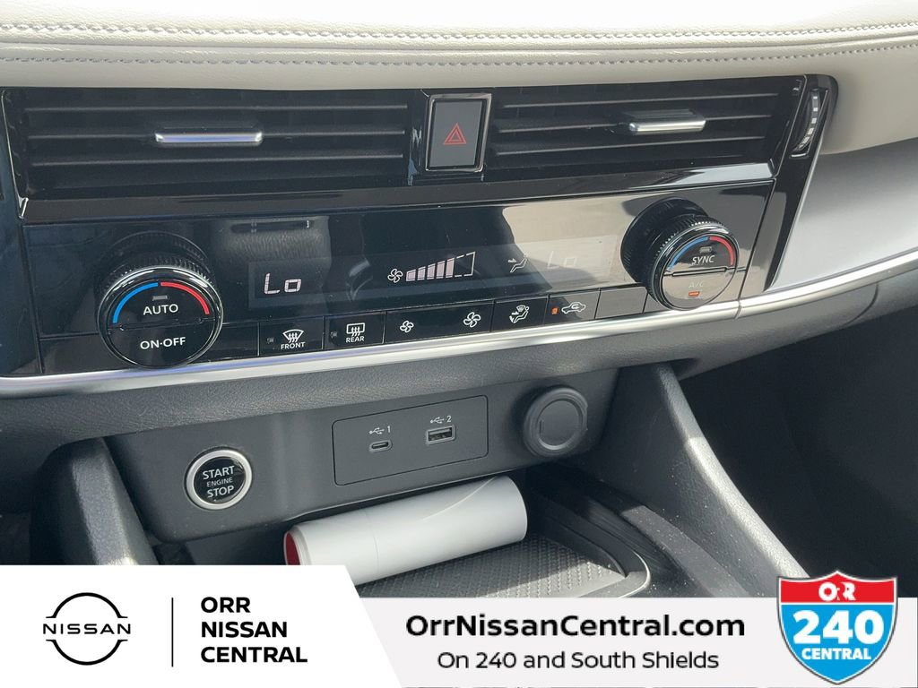 Used 2021 Nissan Rogue SV image 23