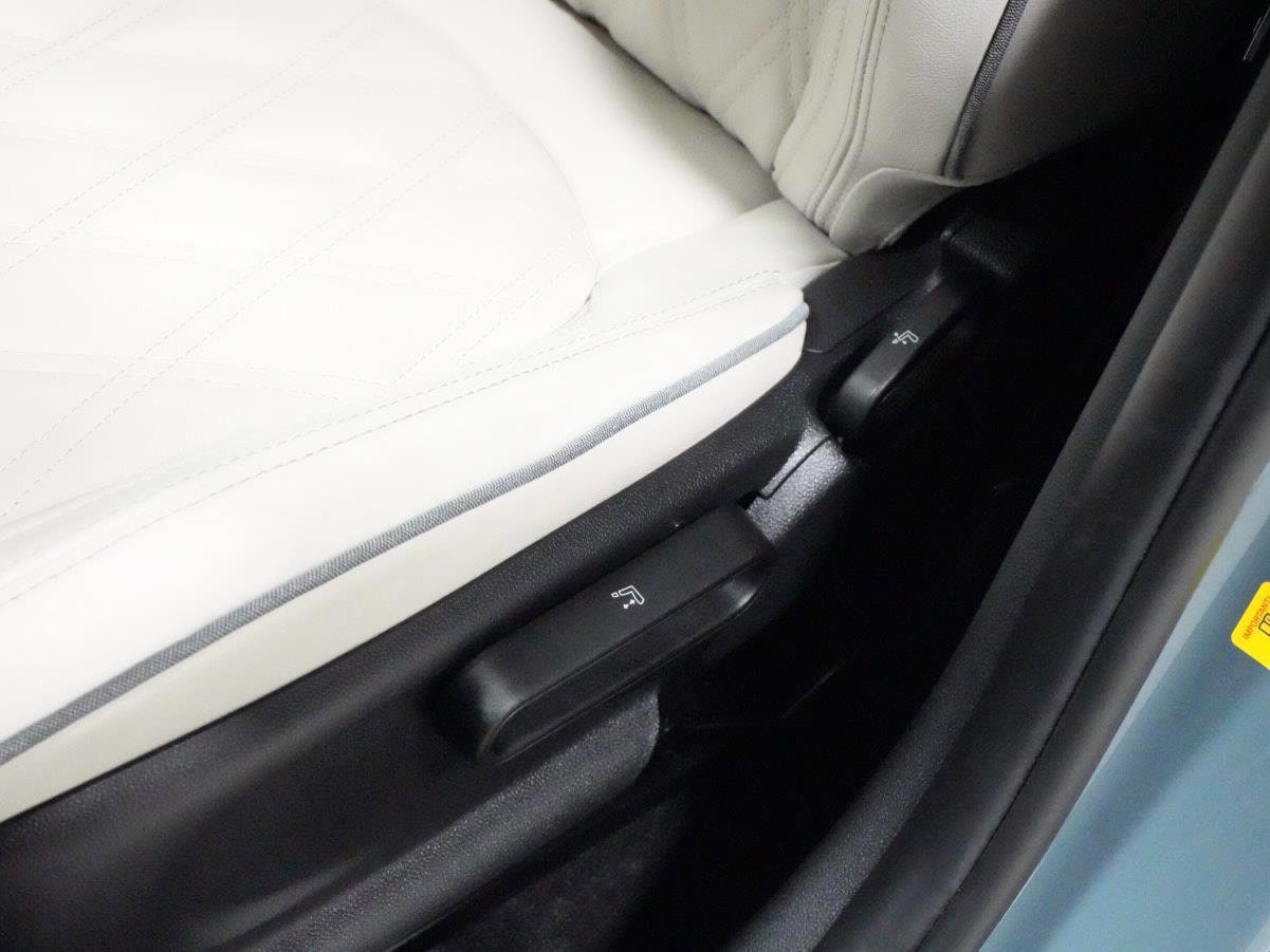 Certified 2023 MINI Cooper Countryman S w/ Signature Upholstery Package image 31