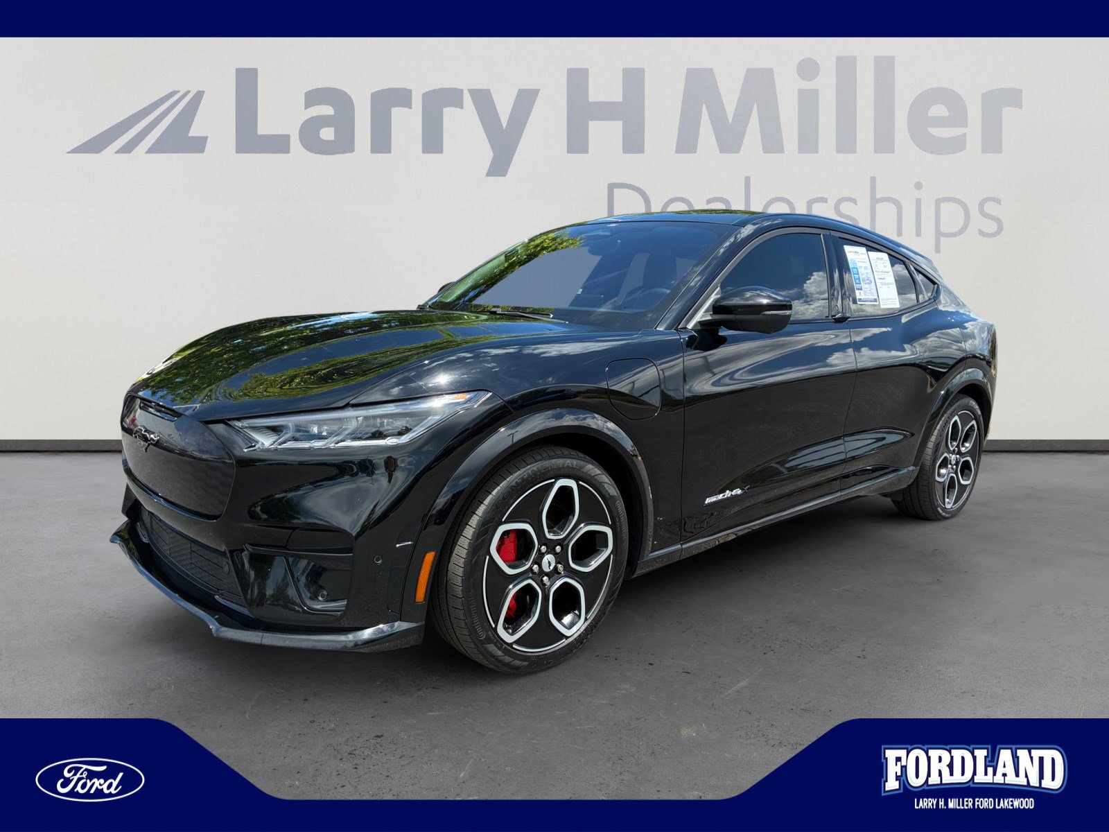 Used 2022 Ford Mustang Mach-E GT AWD/4WD image 1