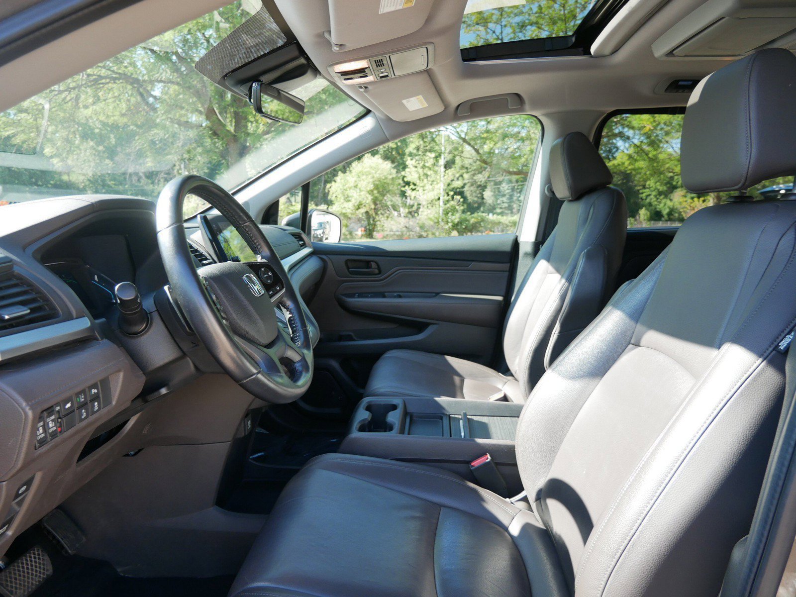 Used 2018 Honda Odyssey Touring image 8
