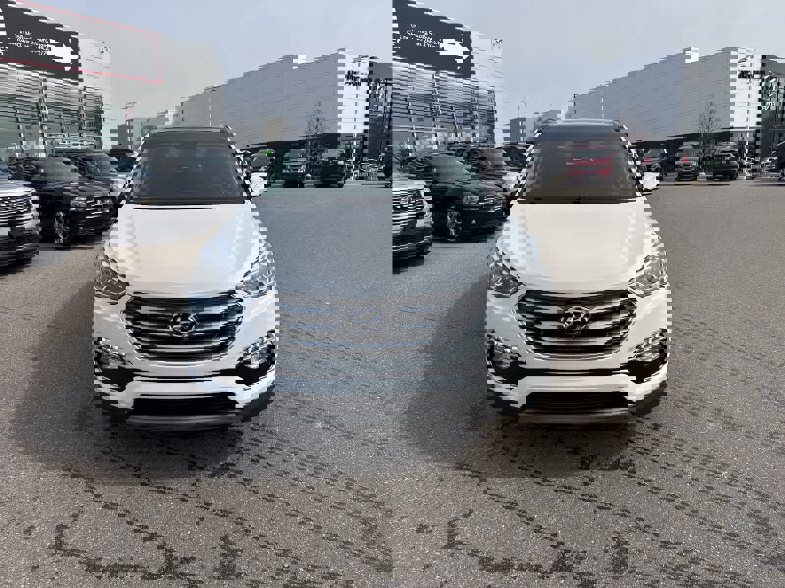 Used 2018 Hyundai Santa Fe Sport image 2