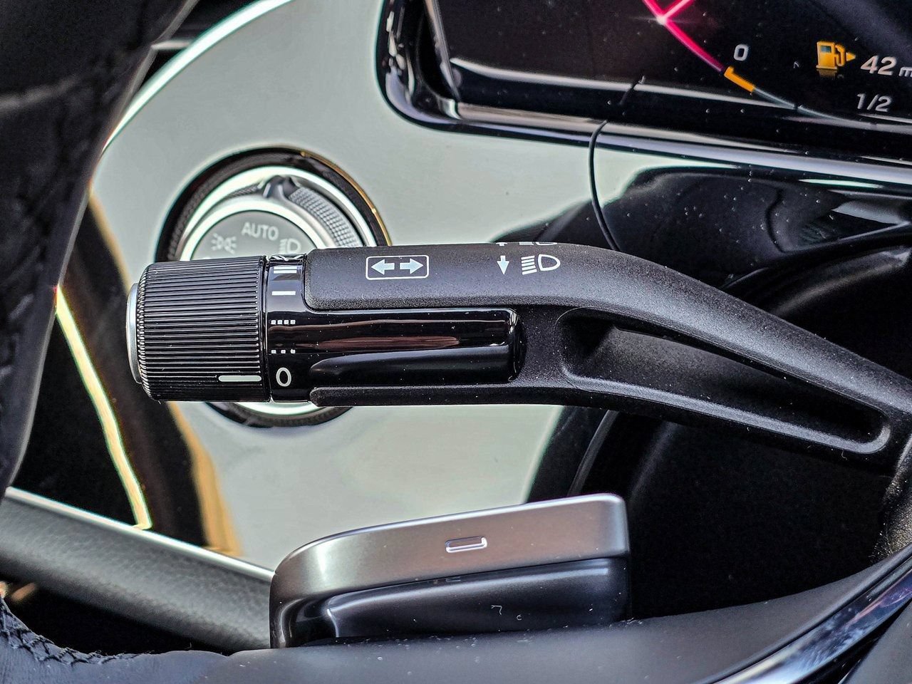 New 2026 Mercedes-Benz E 350 4MATIC Sedan image 24