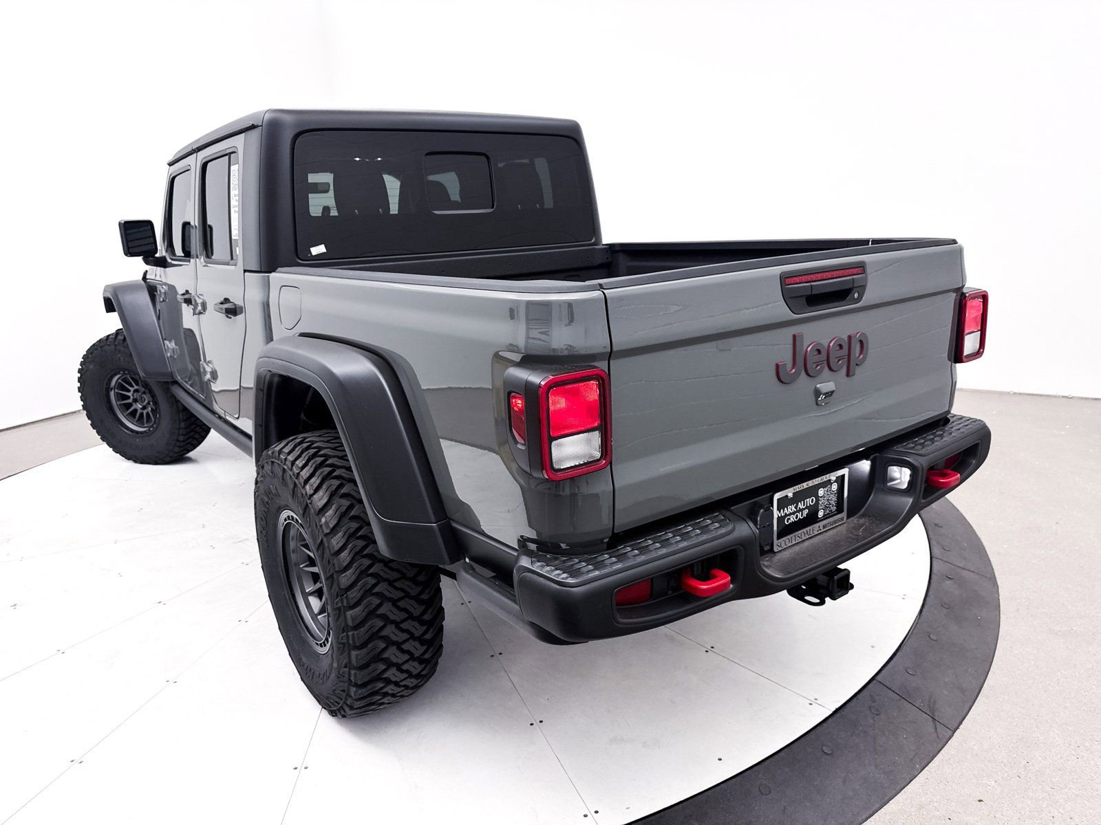 Used 2022 Jeep Gladiator Rubicon w/ Cold Weather Group image 9
