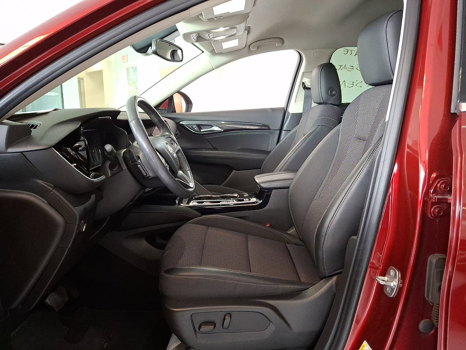 Certified 2022 Buick Envision Preferred FWD image 12