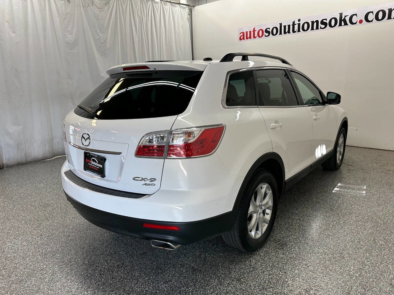 Used 2012 MAZDA CX-9 Touring w/ Moonroof & Bose Audio Pkg image 7