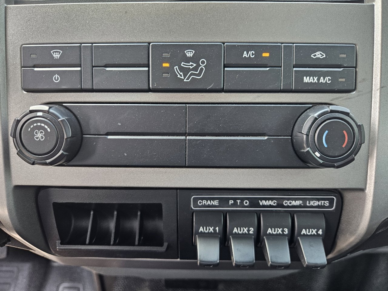 Used 2022 Ford F650 2WD Regular Cab Super Duty image 58