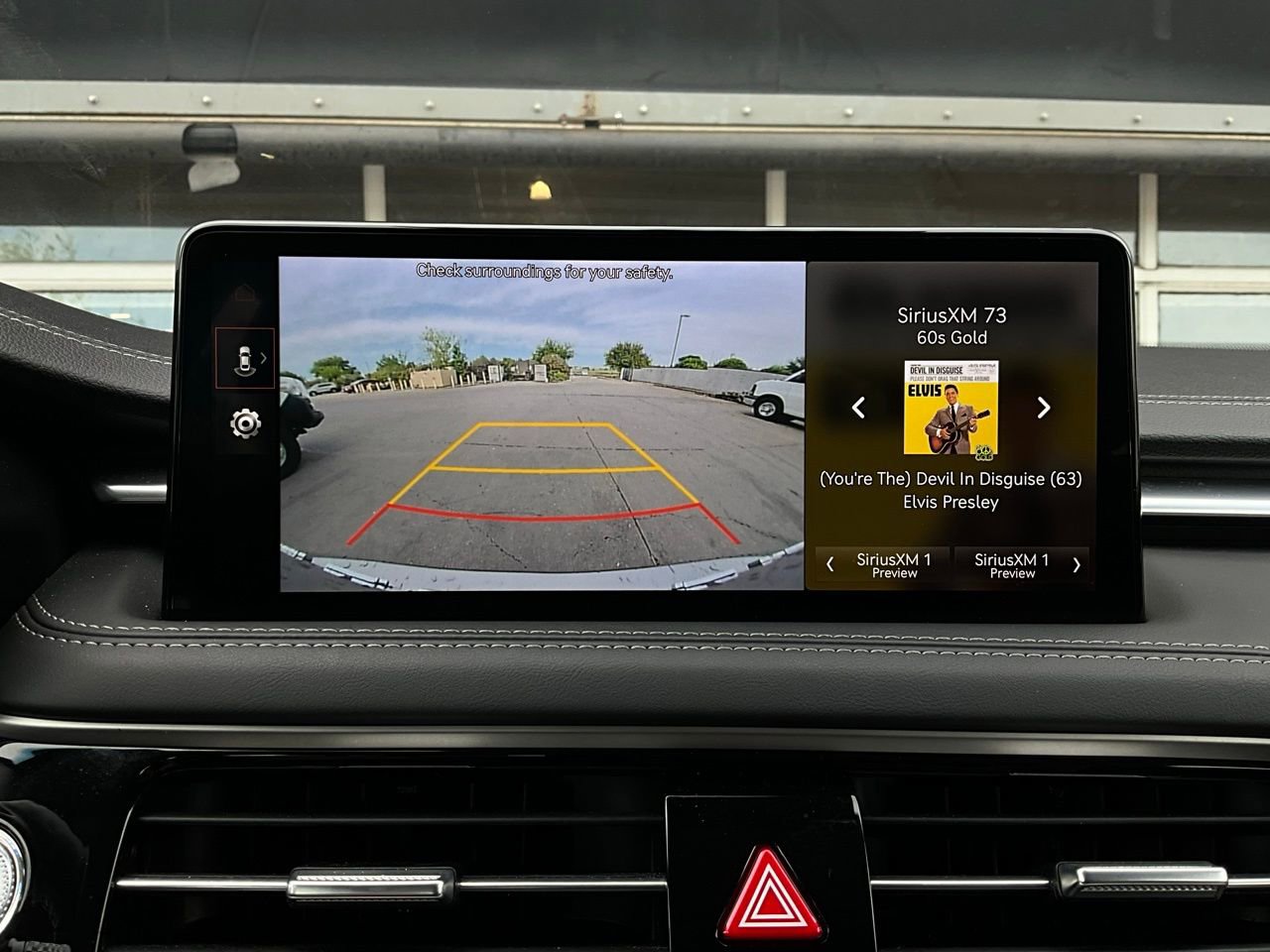 Used 2025 Genesis G70 2.5T image 33