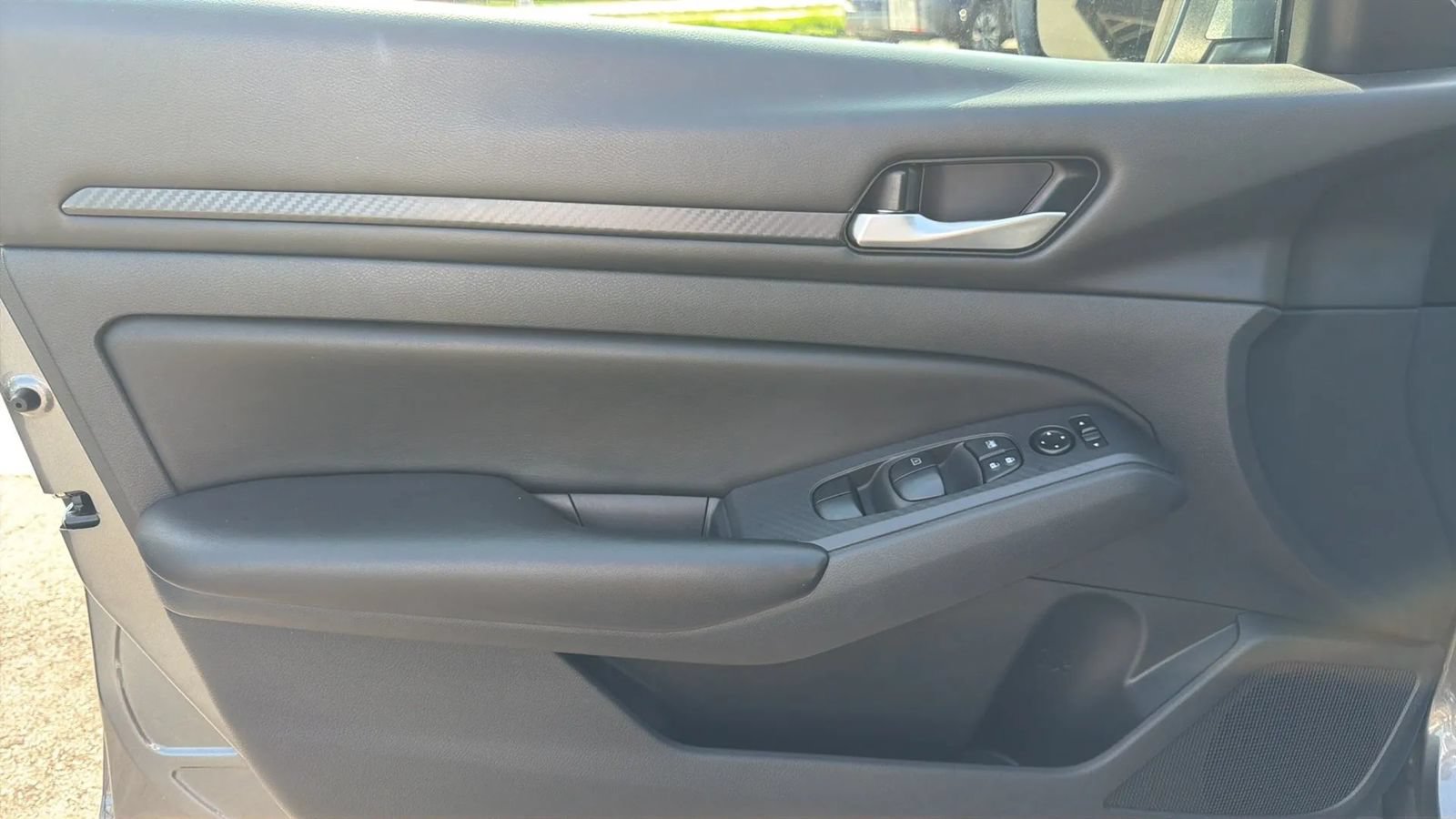 Used 2021 Nissan Altima 2.5 S FWD image 9
