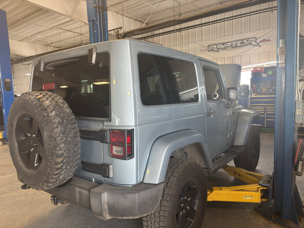 Used 2012 Jeep Wrangler Sahara AWD/4WD image 5