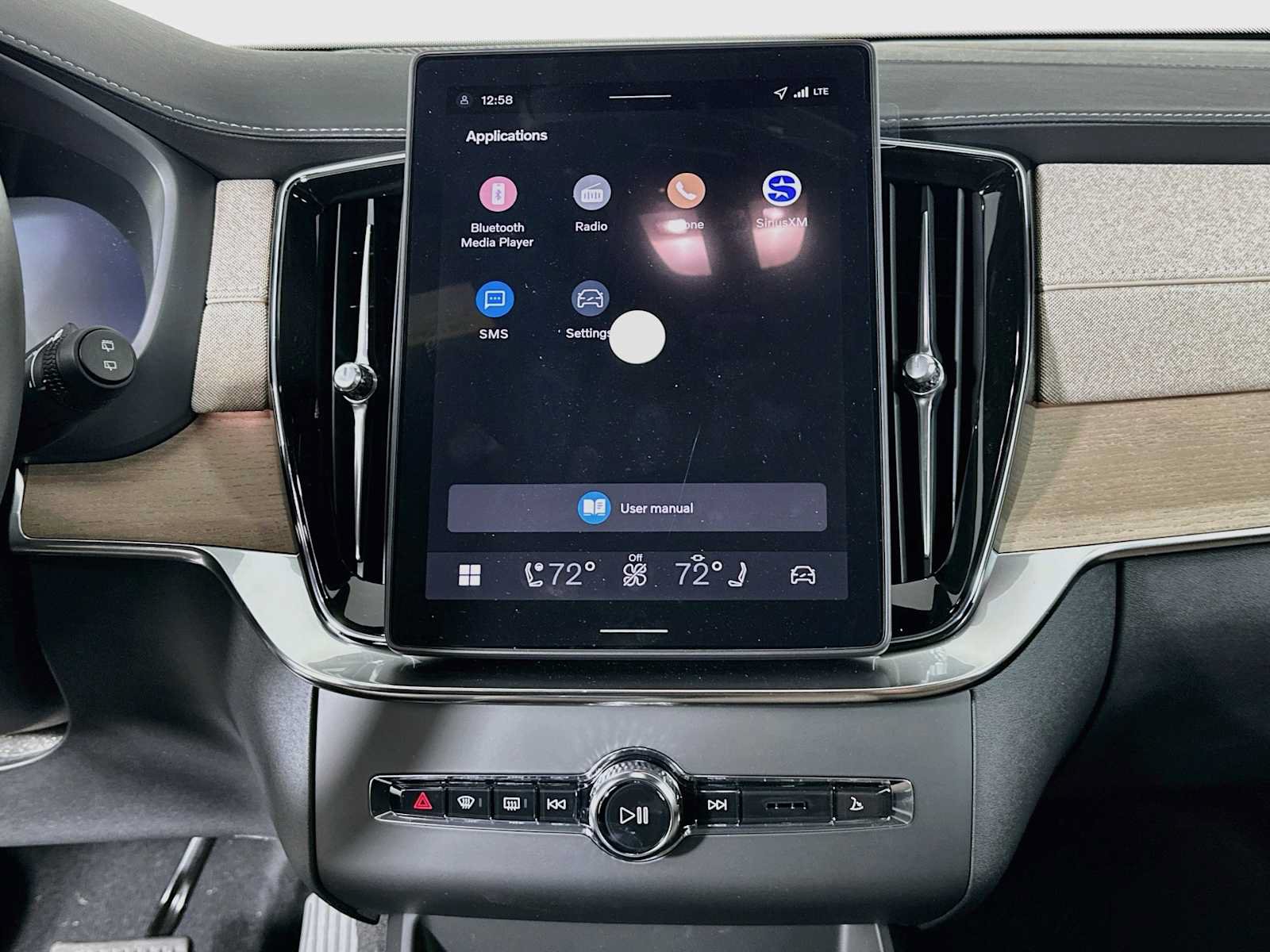 New 2026 Volvo XC90 T8 Plus w/ Protection Package AWD/4WD image 13