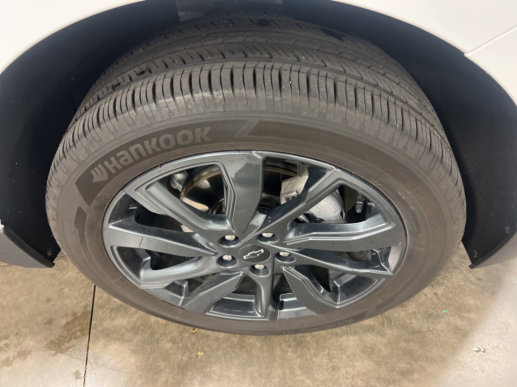 Used 2023 Chevrolet Equinox RS image 19