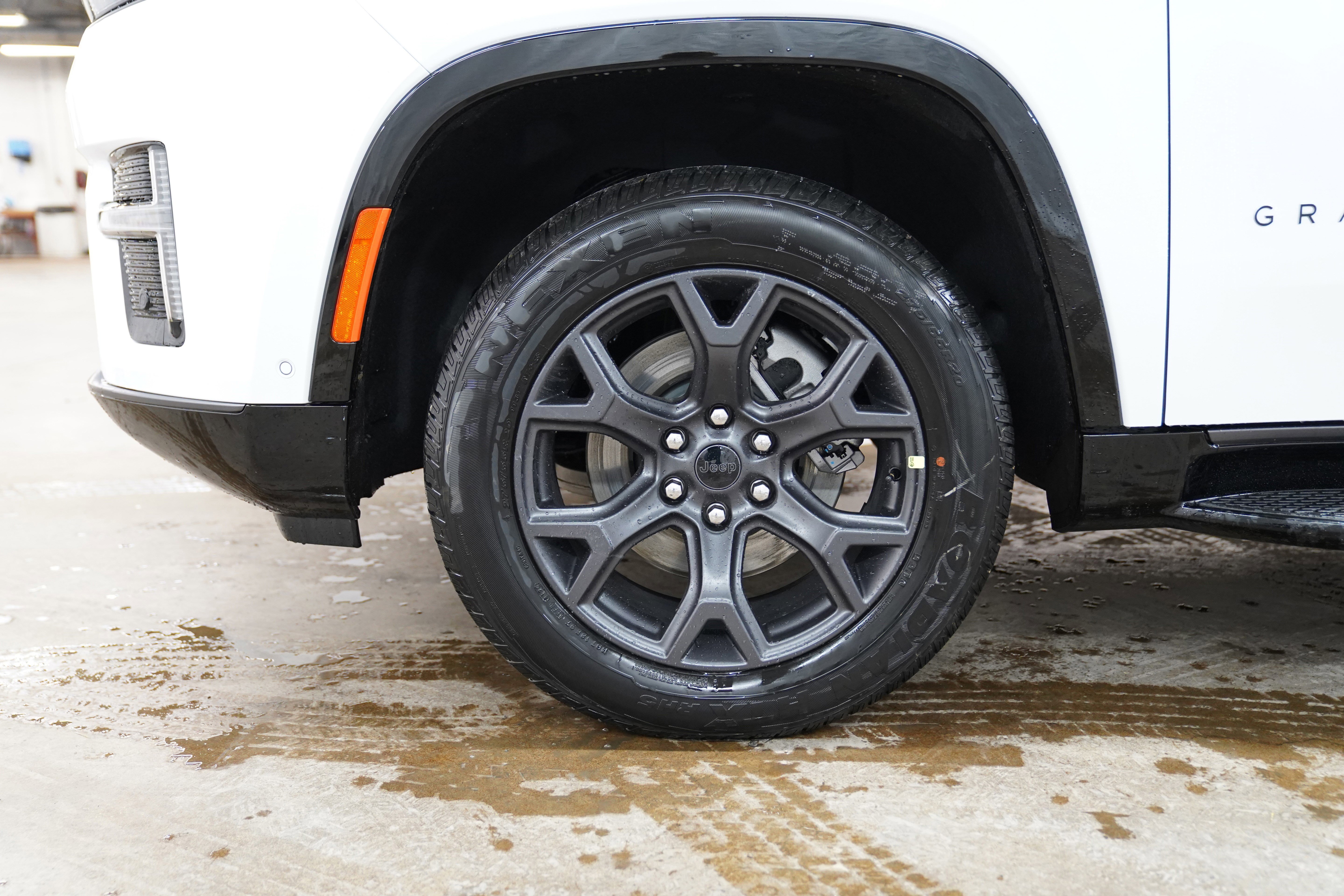 New 2026 Jeep Grand Wagoneer Limited image 16