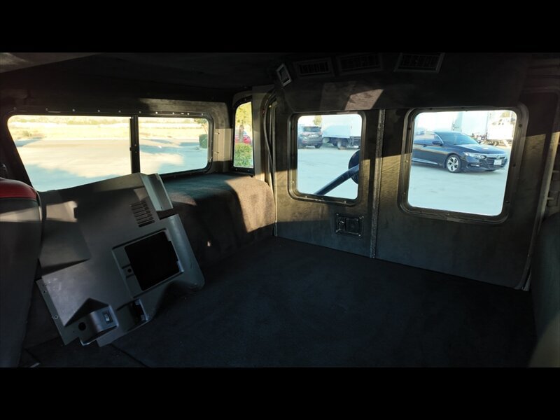Used 1997 HUMMER H1 4-Door Wagon AWD/4WD image 17