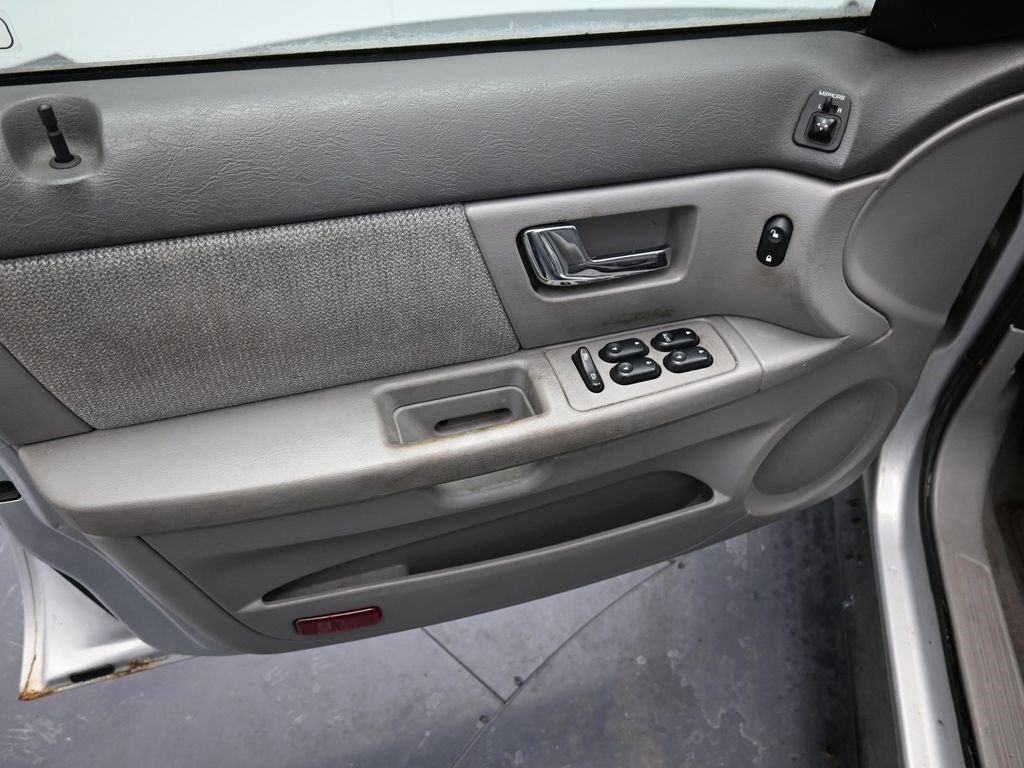 Used 2002 Ford Taurus SE image 9