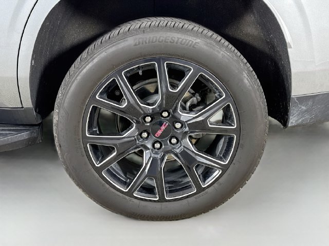 Used 2025 GMC Yukon Elevation AWD/4WD image 33
