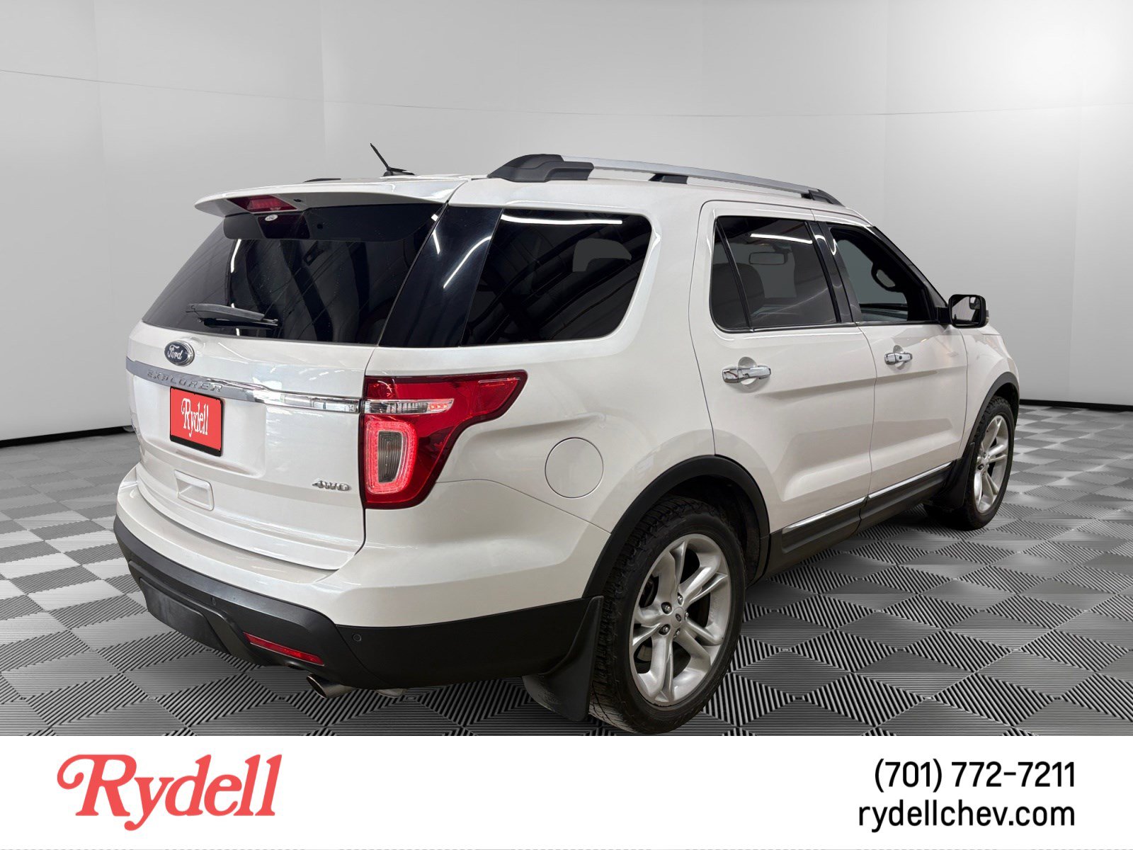 Used 2012 Ford Explorer Limited w/ Class III Trailer Tow Pkg AWD/4WD image 5