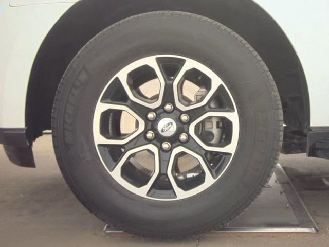Used 2024 Ford Expedition XLT AWD/4WD image 21