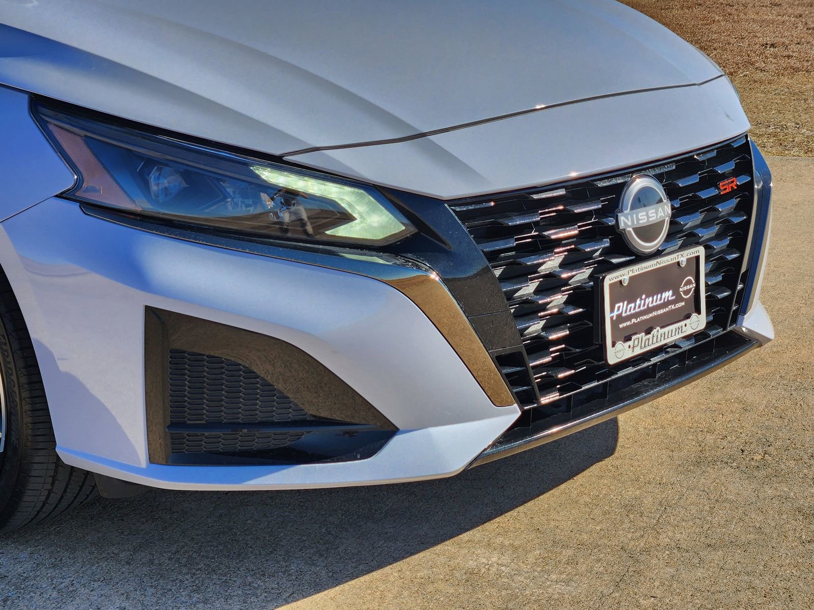 Used 2025 Nissan Altima 2.5 SR image 12