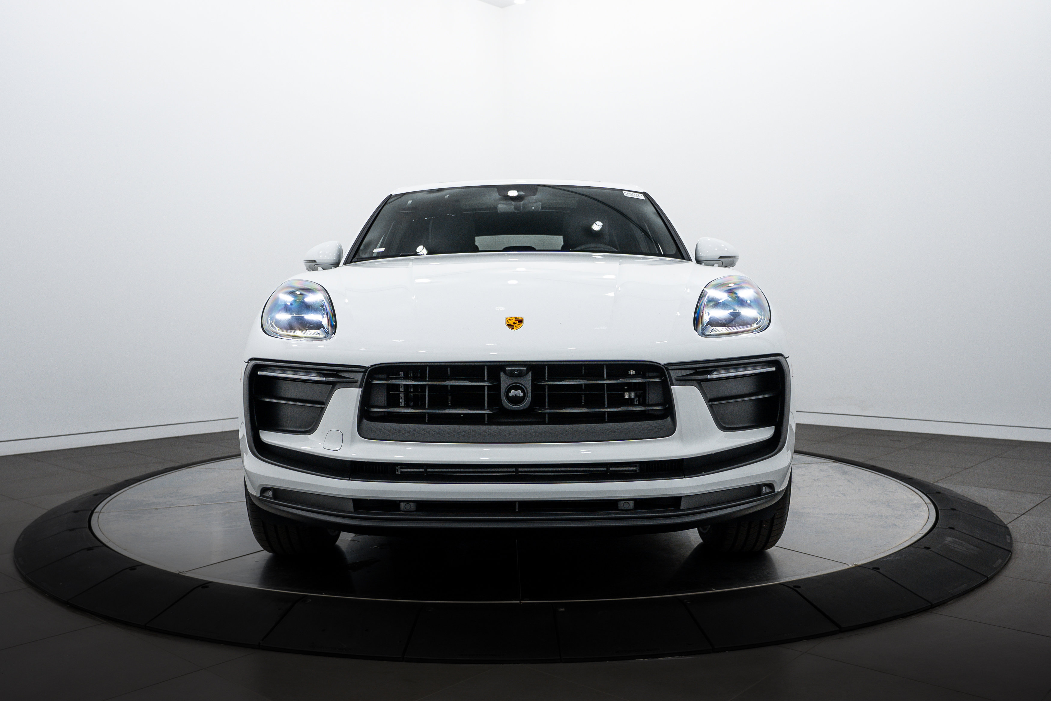 New 2026 Porsche Macan image 10