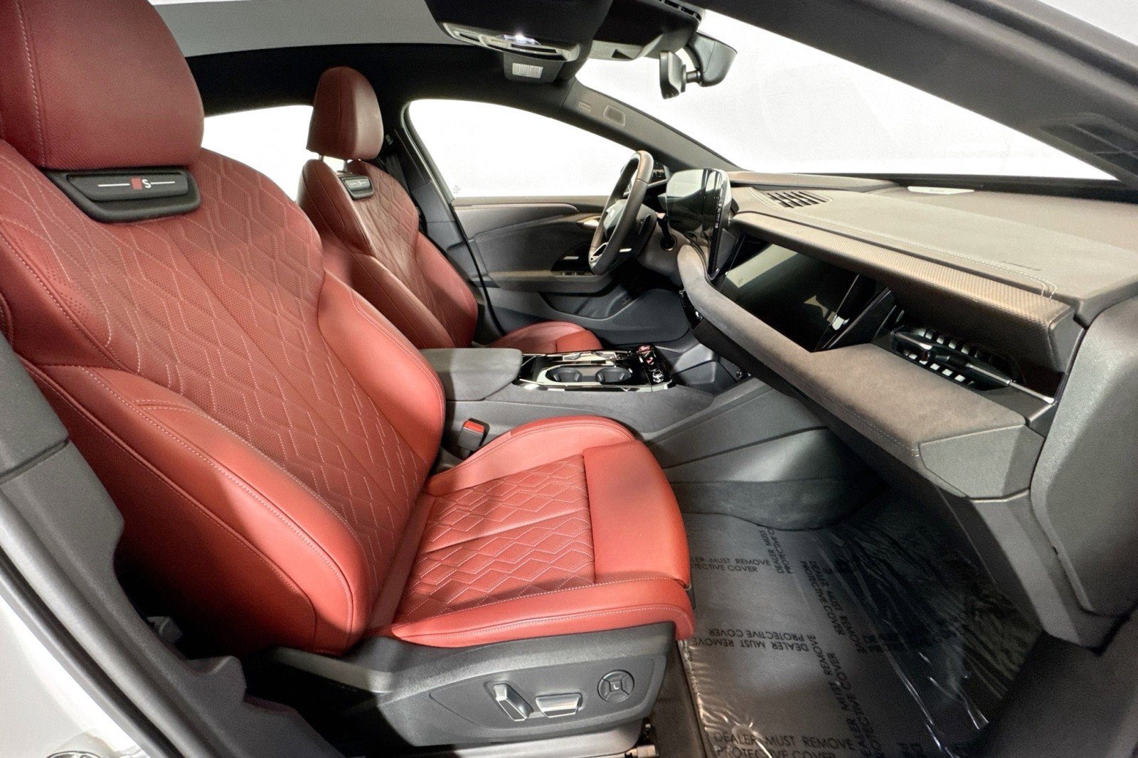 Used 2025 Audi S6 e-tron Prestige w/ 21" Black Optic Package AWD/4WD image 26